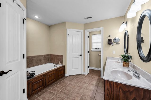 447 Buckboard Road, West Fork, AR 72774