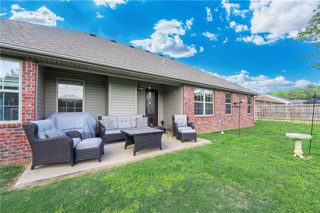 447 Buckboard Road, West Fork, AR 72774