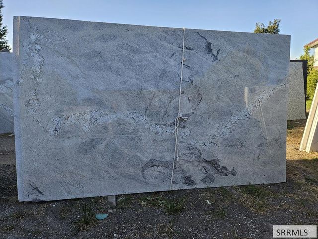 671 Glacier Ave, Shelley, ID 83274