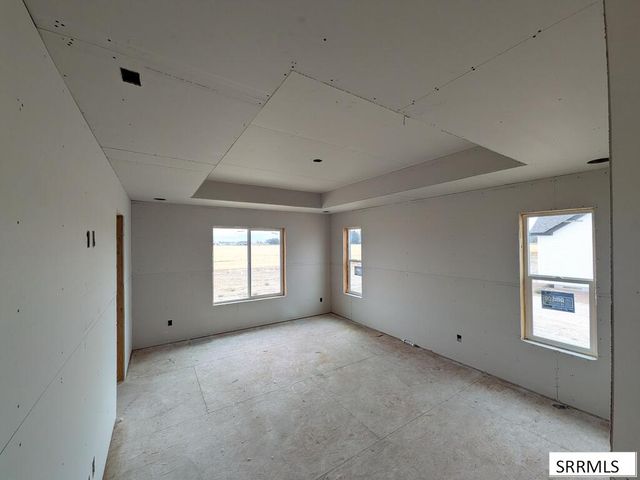 671 Glacier Ave, Shelley, ID 83274