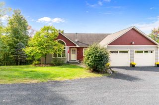 31 Lovers Lane, Grand Isle, VT 05458