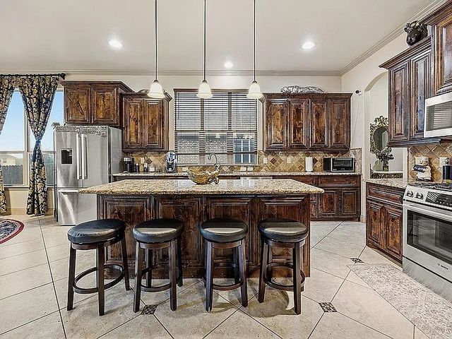 8608 Snowdrop Court, Fort Worth, TX 76123