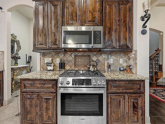 8608 Snowdrop Court, Fort Worth, TX 76123