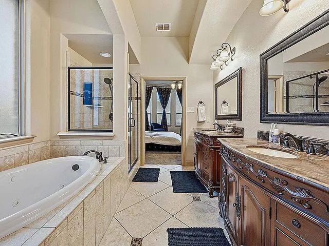 8608 Snowdrop Court, Fort Worth, TX 76123