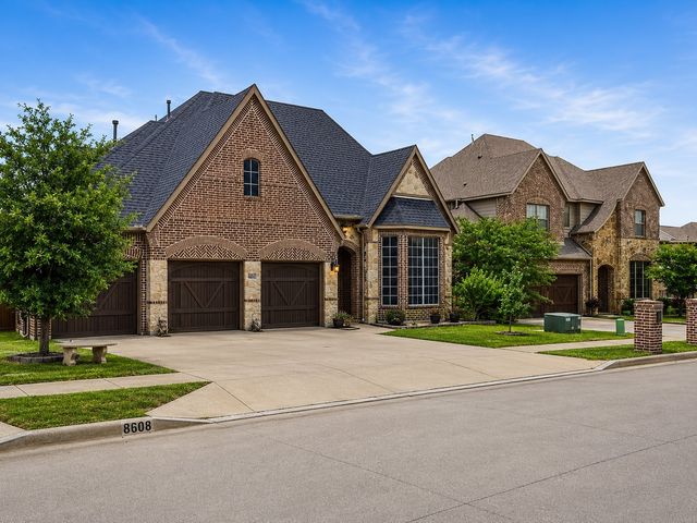 8608 Snowdrop Court, Fort Worth, TX 76123