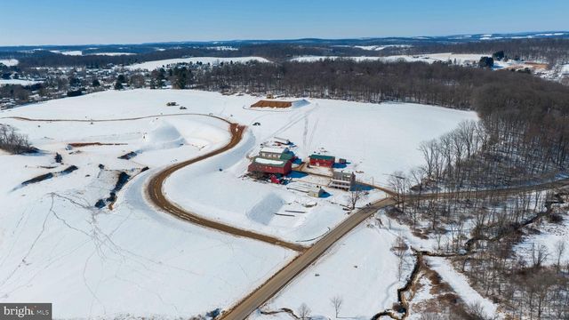 1001 KIRCHNER RD, New Freedom, PA 17349