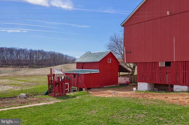 1001 KIRCHNER RD, New Freedom, PA 17349