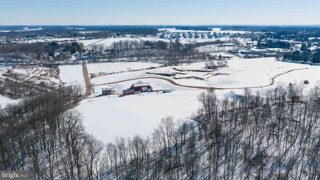 1001 KIRCHNER RD, New Freedom, PA 17349