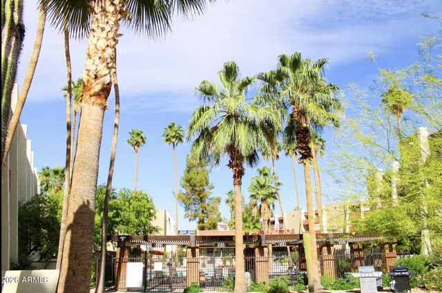 7625 E Camelback Road B108, Scottsdale, AZ 85251