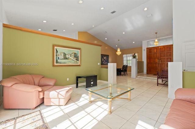 12982 SW 27th St, Miami, FL 33175