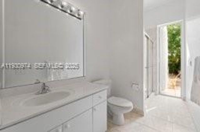 12982 SW 27th St, Miami, FL 33175