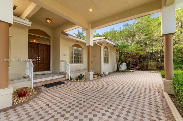 12982 SW 27th St, Miami, FL 33175