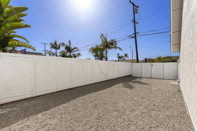 2333 E Mission Avenue, Escondido, CA 92027