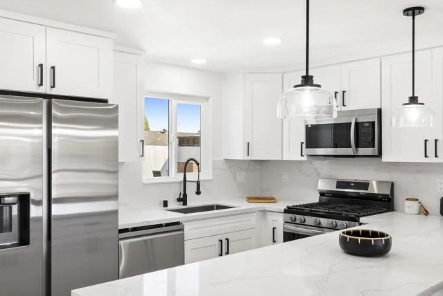 2333 E Mission Avenue, Escondido, CA 92027