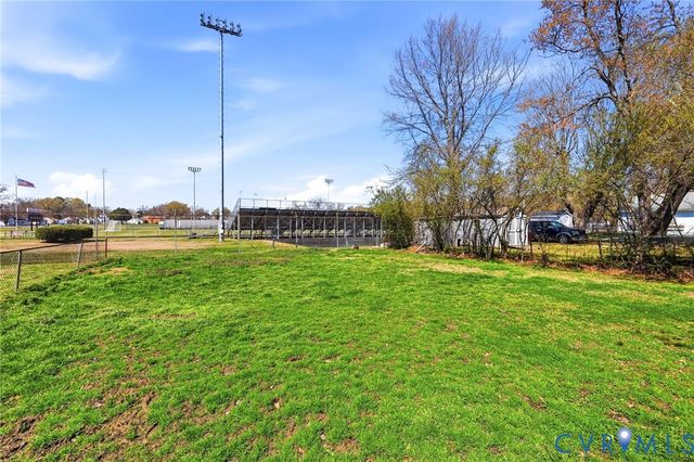 510 Chestnut Ave, Colonial Heights, VA 23834