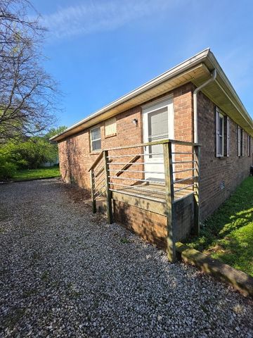 735 Long Hollow Pike, Gallatin, TN 37066