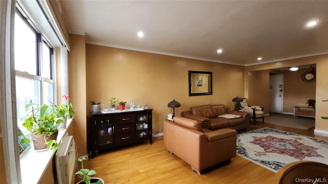 99-10 60th Avenue 3H, Corona, NY 11368