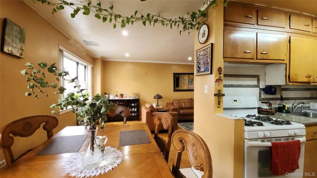 99-10 60th Avenue 3H, Corona, NY 11368