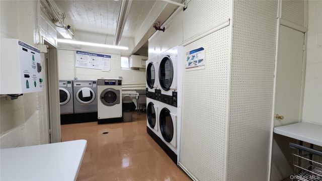99-10 60th Avenue 3H, Corona, NY 11368