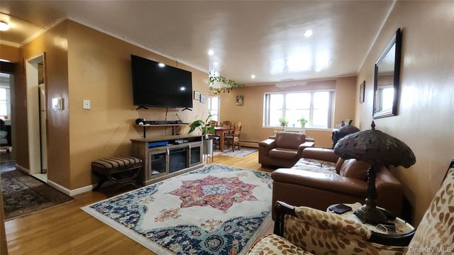 99-10 60th Avenue 3H, Corona, NY 11368