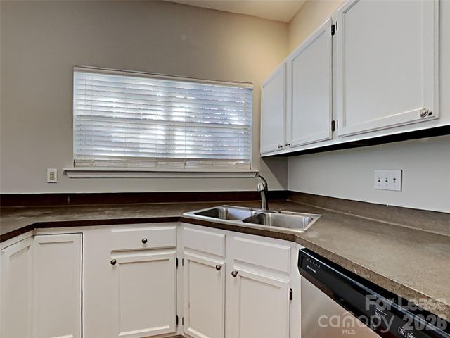 11118 Clayford Ridge, Charlotte, NC 28215