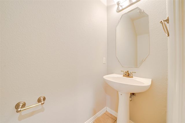 8273 Robertson Drive, Frisco, TX 75036