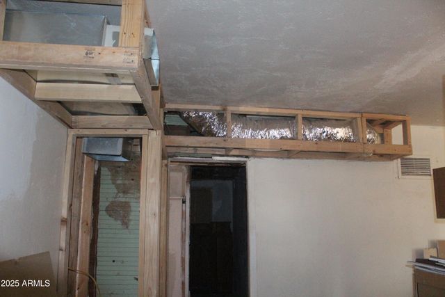 2121 W TONTO Street, Phoenix, AZ 85009