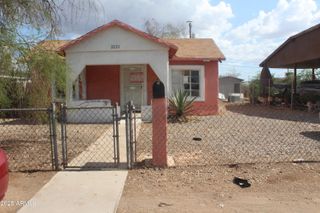 2121 W TONTO Street, Phoenix, AZ 85009