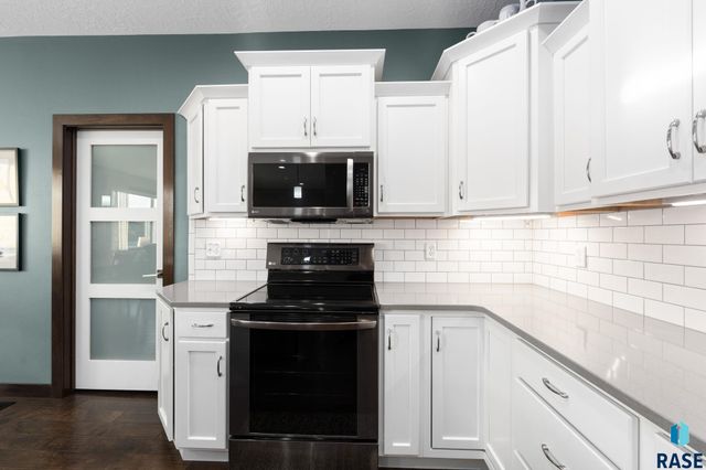 6401 S El Dorado Ave Avenue, Sioux Falls, SD 57108