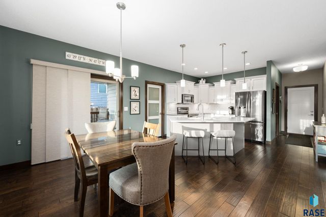 6401 S El Dorado Ave Avenue, Sioux Falls, SD 57108