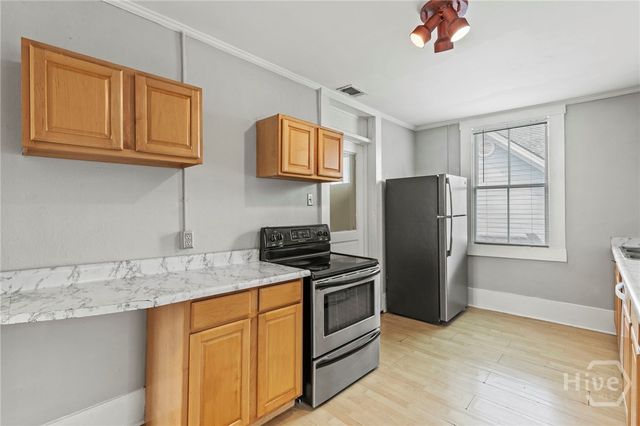 723 E Henry Street, Savannah, GA 31401