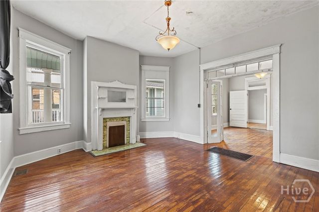 723 E Henry Street, Savannah, GA 31401