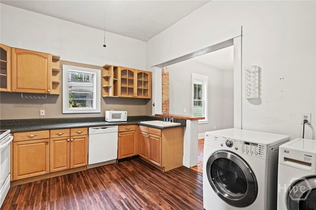 723 E Henry Street, Savannah, GA 31401