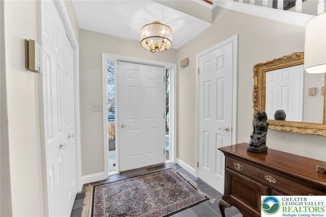 3260 Highfield Circle, Bethlehem Twp, PA 18020