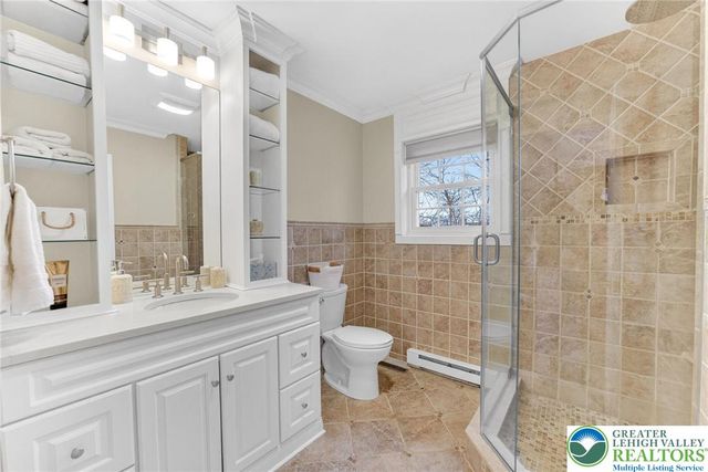 3260 Highfield Circle, Bethlehem Twp, PA 18020