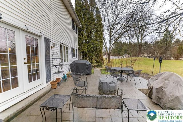 3260 Highfield Circle, Bethlehem Twp, PA 18020