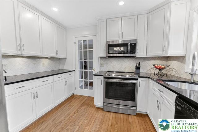 3260 Highfield Circle, Bethlehem Twp, PA 18020