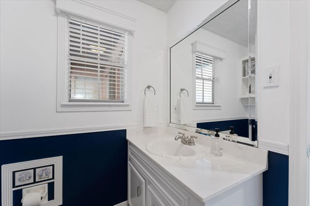 225 Capetown, Conroe, TX 77356