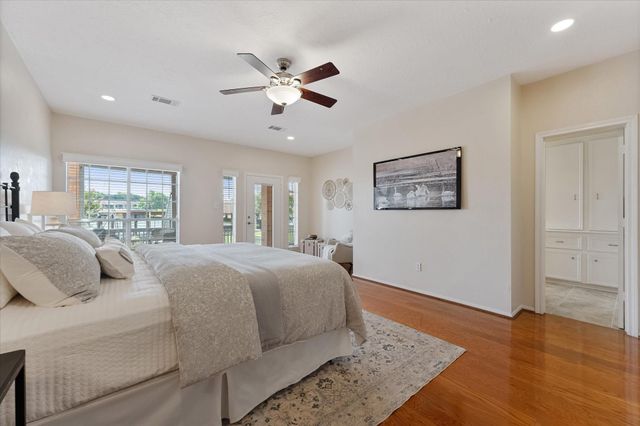 225 Capetown, Conroe, TX 77356