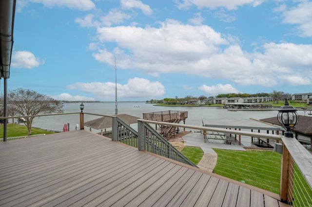 225 Capetown, Conroe, TX 77356