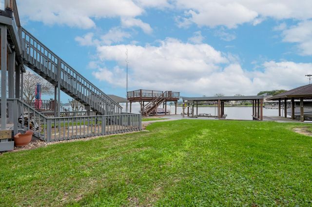 225 Capetown, Conroe, TX 77356