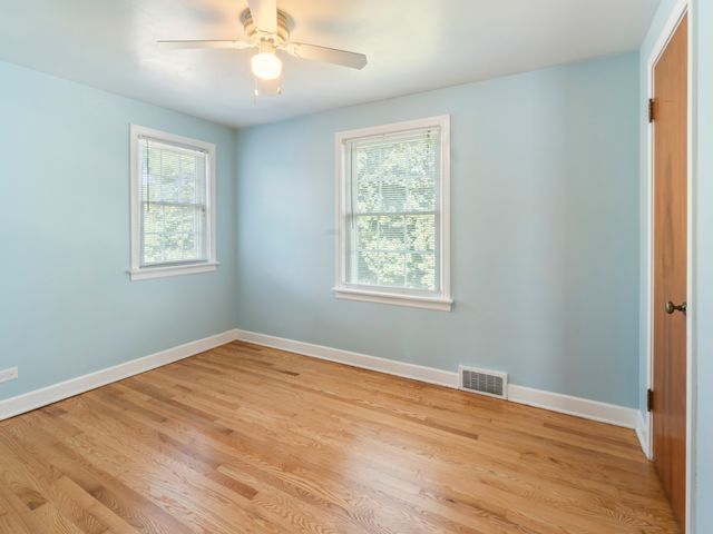 225 Stratford Road, Des Plaines, IL 60016