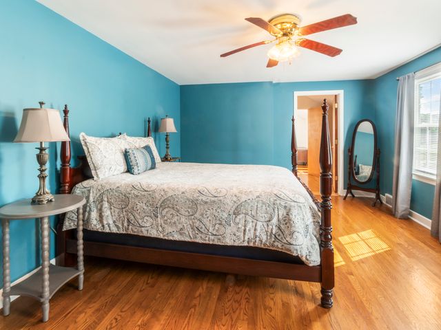 225 Stratford Road, Des Plaines, IL 60016