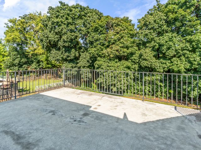 225 Stratford Road, Des Plaines, IL 60016