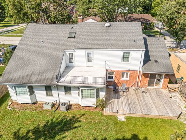 225 Stratford Road, Des Plaines, IL 60016