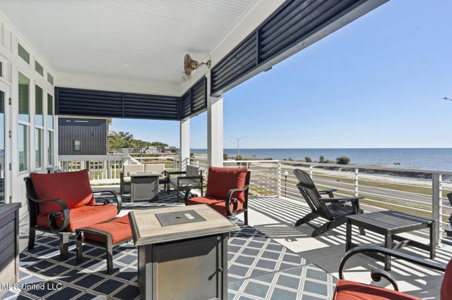 1615 Cayman Cove, Biloxi, MS 39531