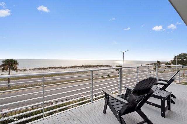 1615 Cayman Cove, Biloxi, MS 39531