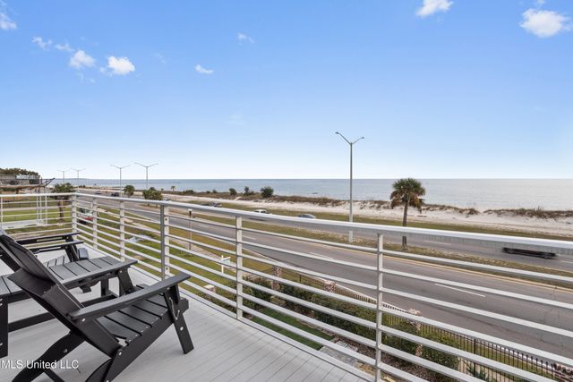 1615 Cayman Cove, Biloxi, MS 39531