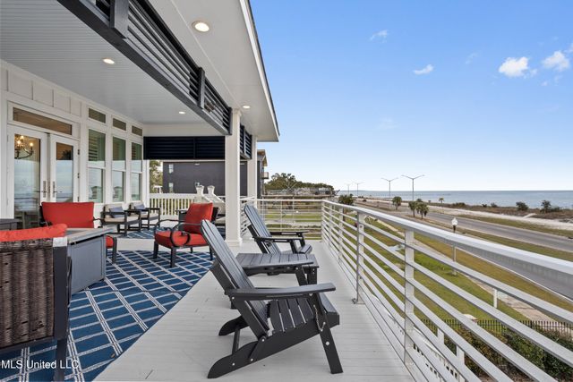 1615 Cayman Cove, Biloxi, MS 39531