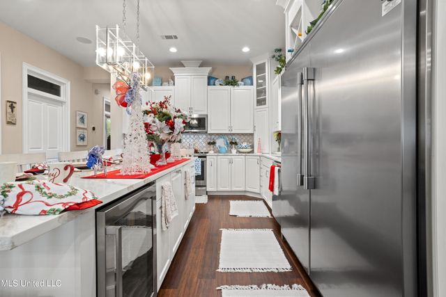 1615 Cayman Cove, Biloxi, MS 39531